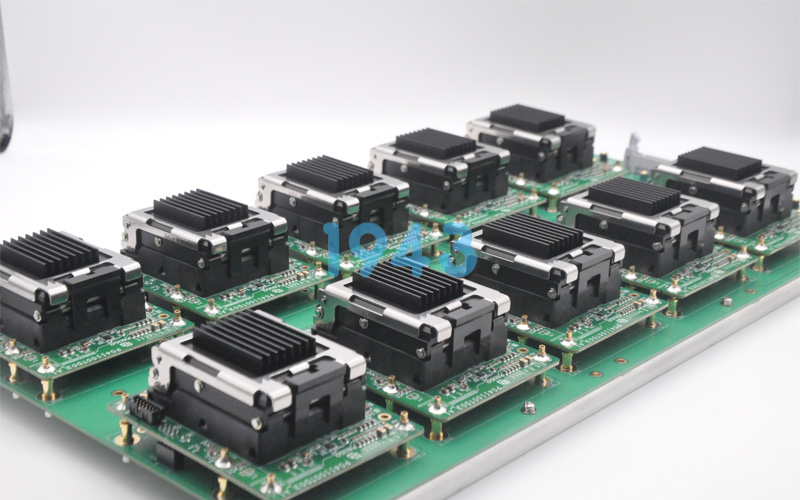 SMT貼片加工與半導體行業中的老化板測試技術：深度融合與創新應用